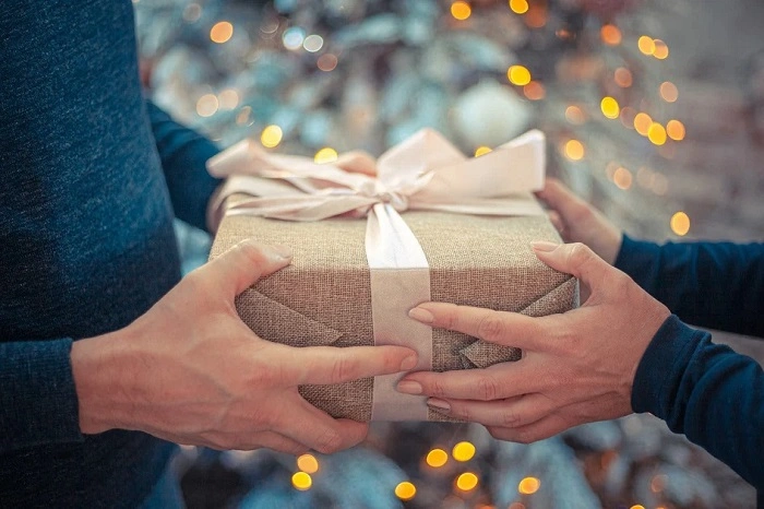 Ideas for Gifts to Match Your Congratulations 1
